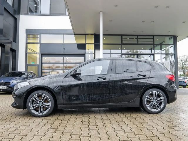 BMW 118 118i Sedan