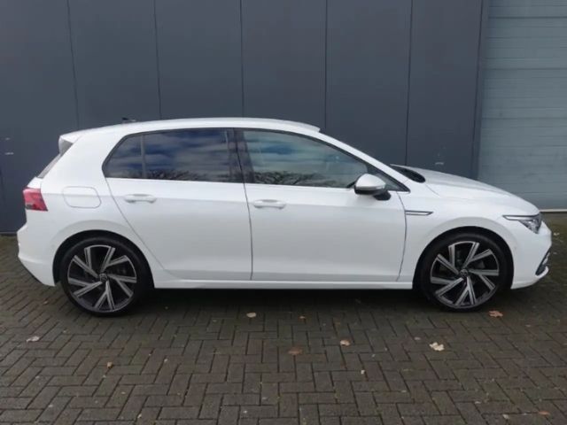 Volkswagen Golf 2.0 TSI DSG Golf VIII Style