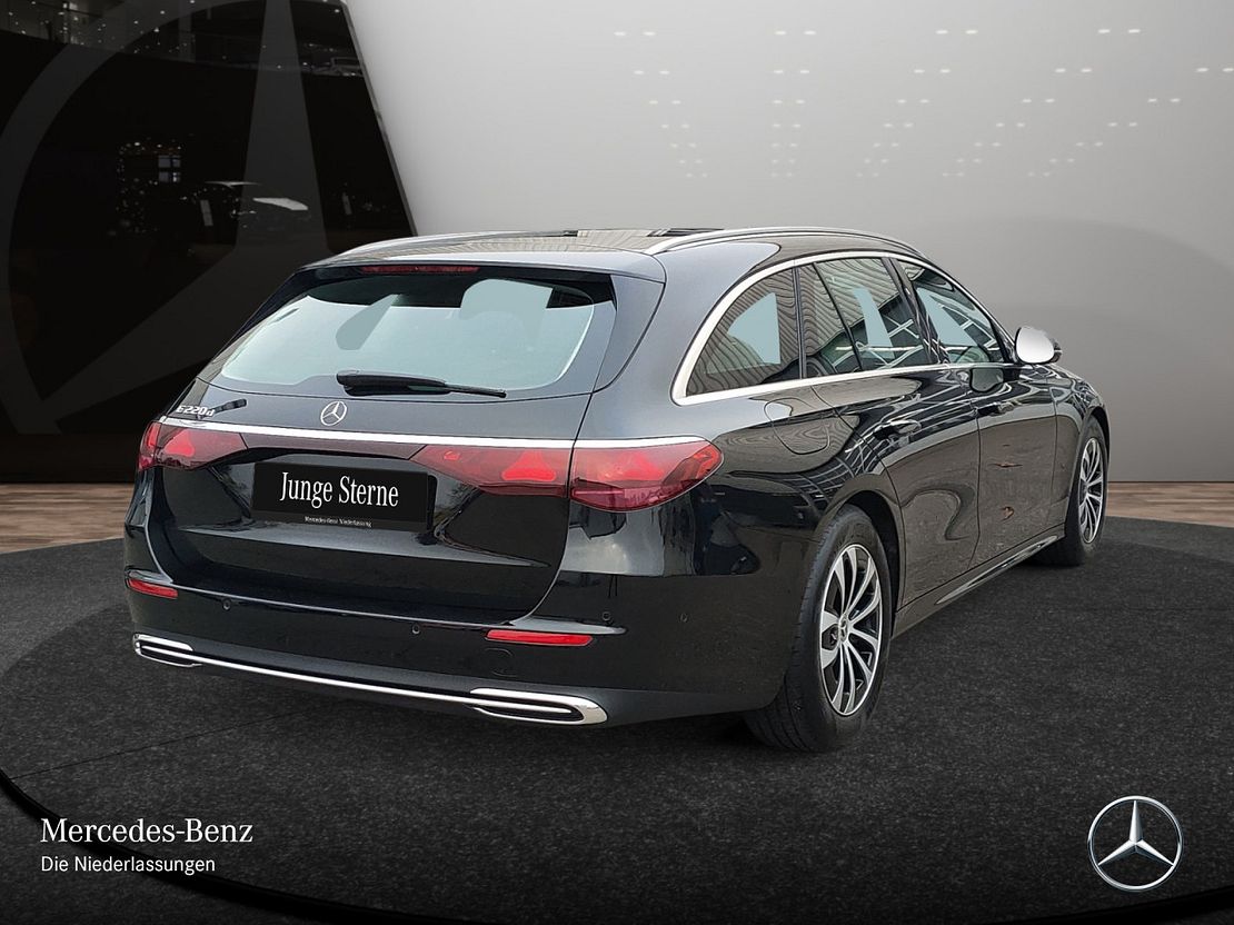 Mercedes-Benz E 220 AVANTGARDE E 220 d Estate