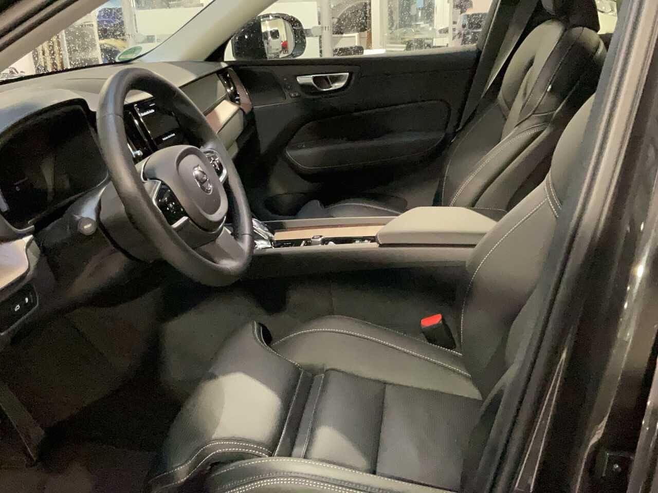 Volvo XC60 XC60 Bluetooth Head Up Display Navi LED Vollleder Klima Standhzg Einparkhilfe el