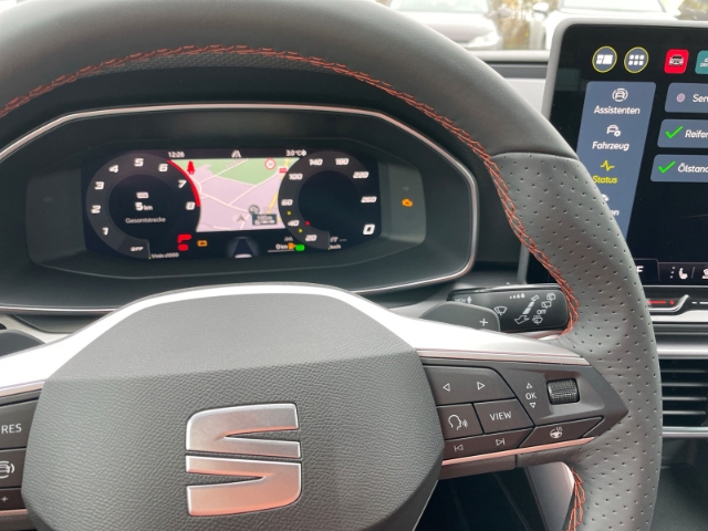Seat Leon 1.5 eTSI FR-lijn Sportstourer