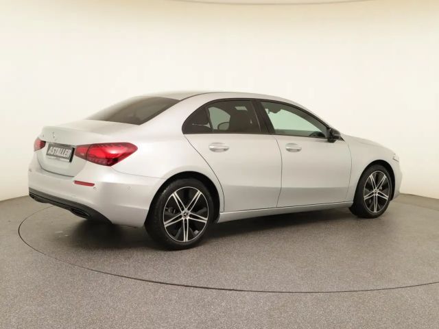 Mercedes-Benz A 180 Progressive