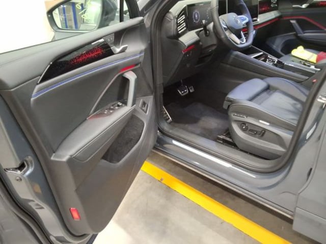 Volkswagen Tiguan 2.0 TDI DSG R-Line