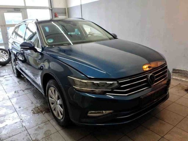 Volkswagen Passat 2.0 TDI Business DSG Variant