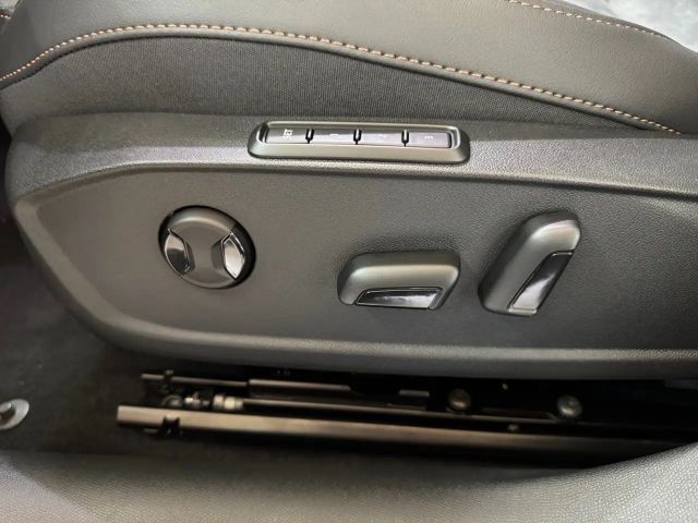 Cupra Formentor 1.5 eTSI MATRIX DCC Sennheiser