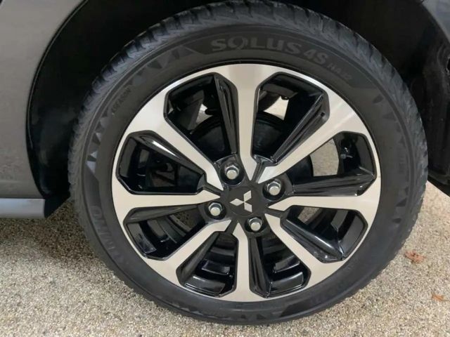 Mitsubishi Space Star Star