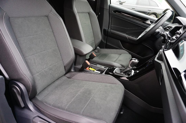 Volkswagen T-Roc T-ROC 1.5 E2 R-L  BT110 TSID7F