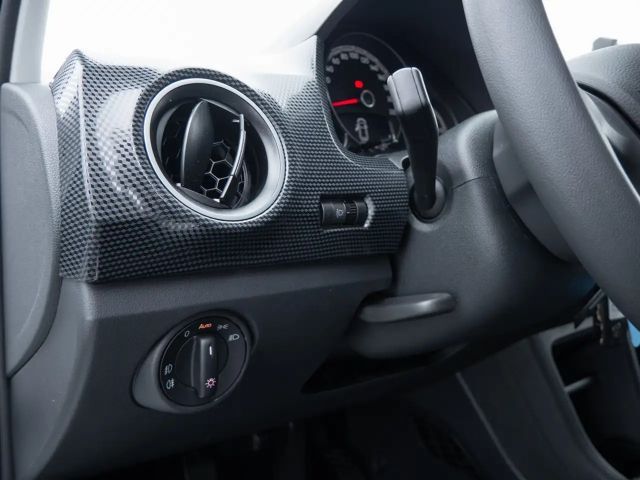 Volkswagen up! Style