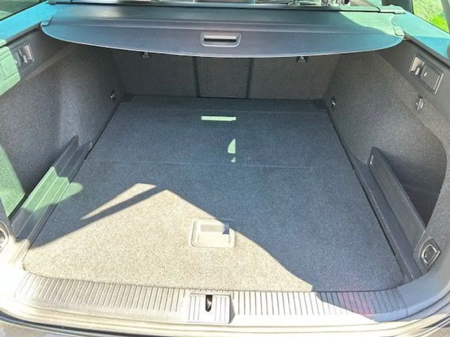 Volkswagen Passat Elegance Elegance Variant