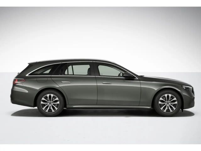Mercedes-Benz E 220 AVANTGARDE E 220 d Estate