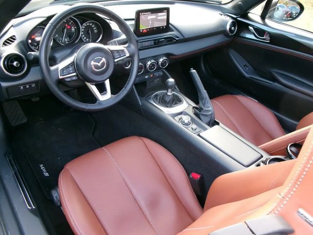 Mazda MX-5 SkyActiv