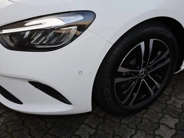 Mercedes-Benz B 200 SPURHALTE+KAMERA+CARPLAY+MBUX+LED+17 ZOLL