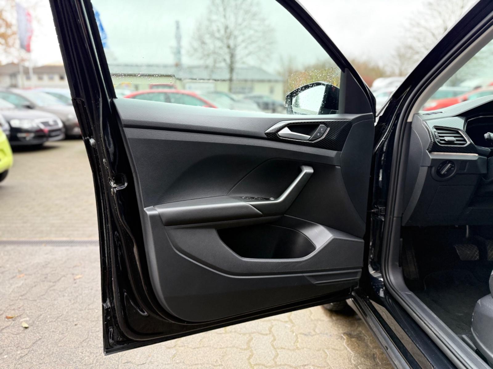 Volkswagen T-Cross Style