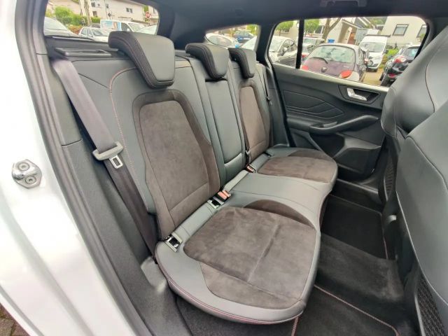 Ford Focus ST Line Wagon