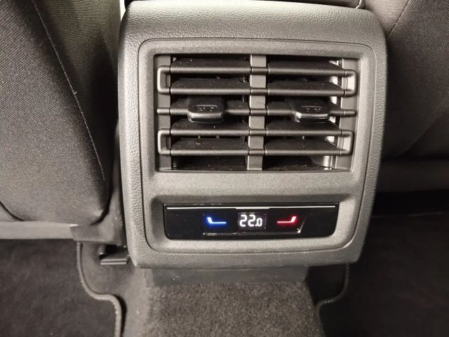 Volkswagen Golf DSG Life Variant