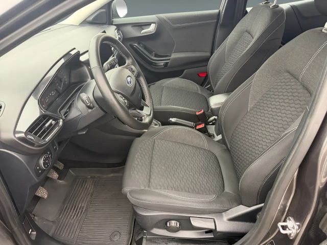 Ford Puma EcoBoost Titanium