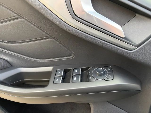 Ford Focus Titanium Wagon