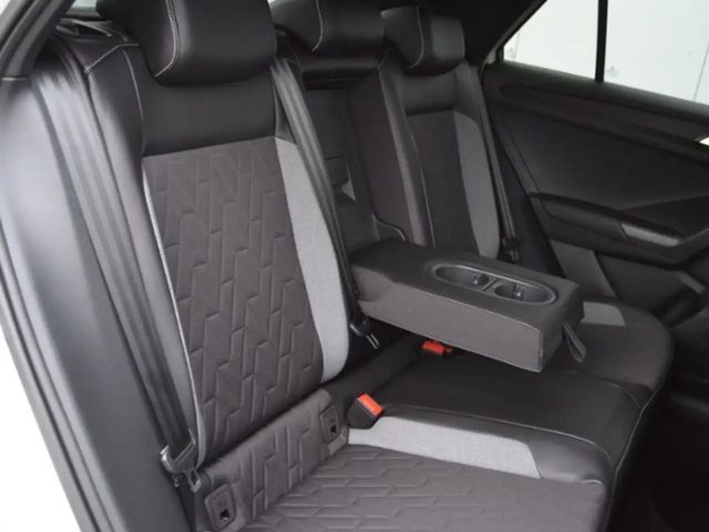 Volkswagen T-Roc 1.5 TSI DSG Plus