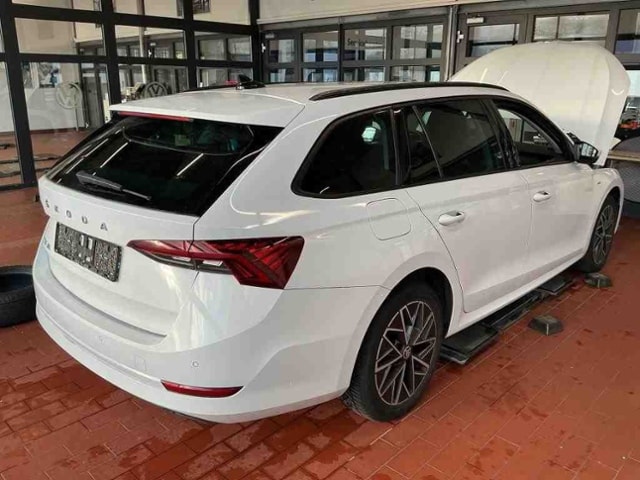 Skoda Octavia 2.0 TDI Clever Combi