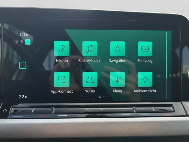 Volkswagen Golf 1.0 TSI Life Variant