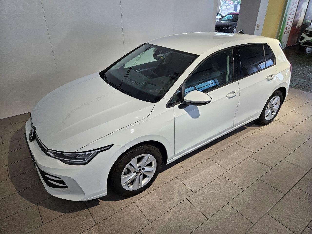 Volkswagen Golf 1.5 eTSI DSG Life