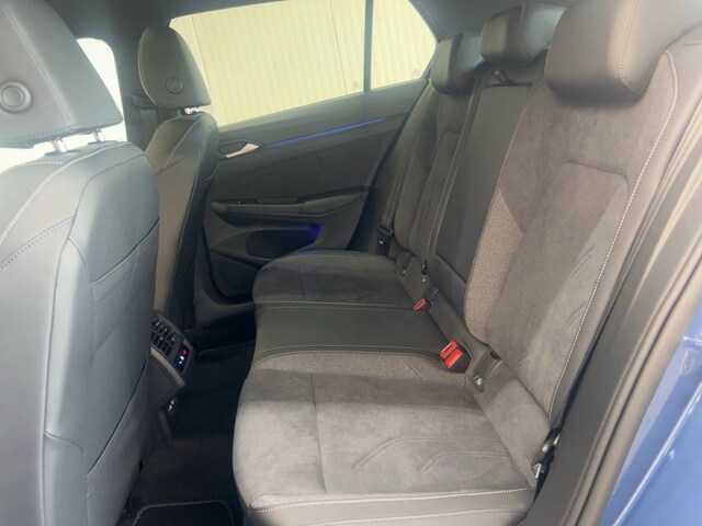 Volkswagen Golf 1.5 eTSI DSG