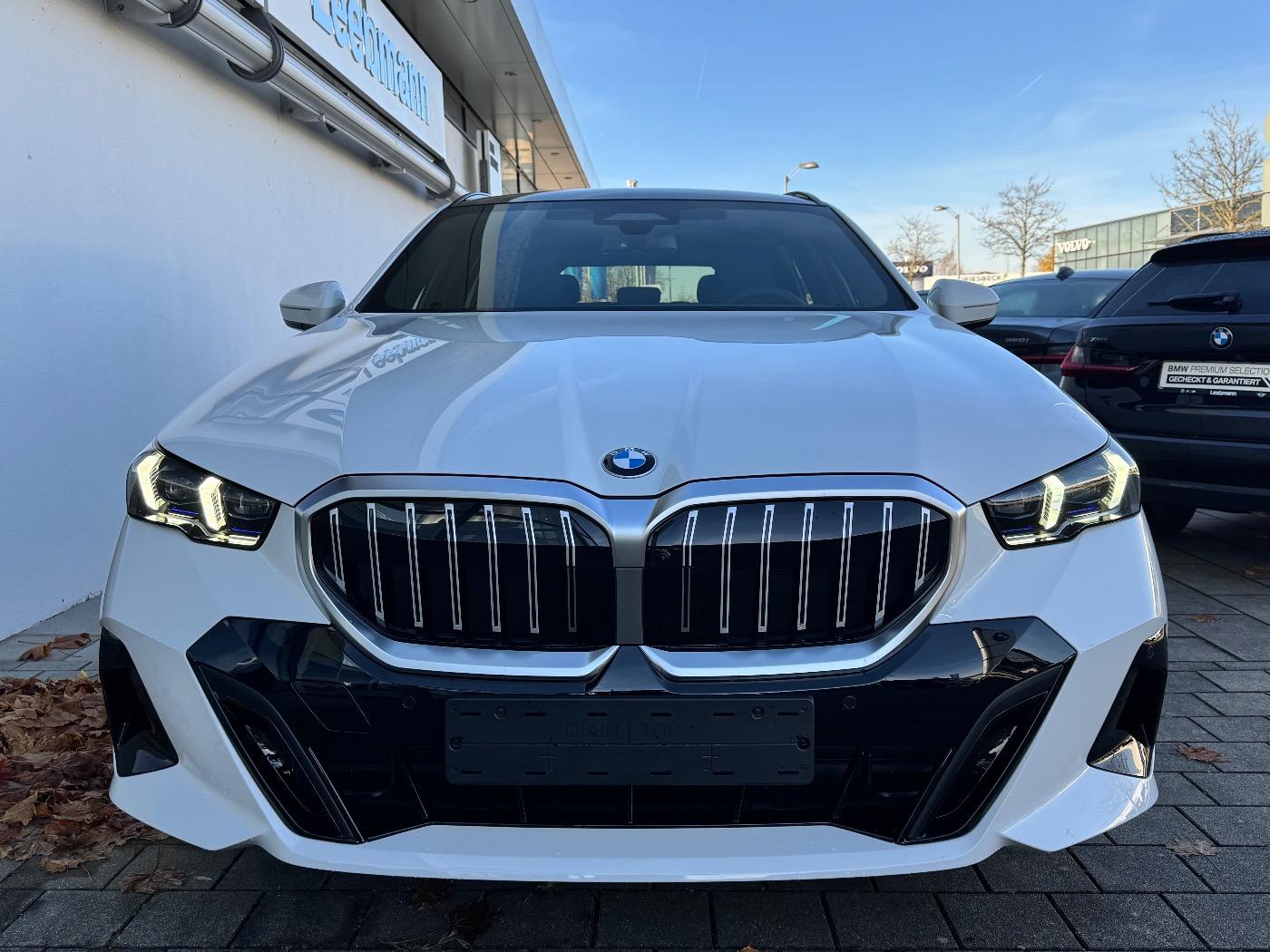 BMW 540 540d M-Sport Touring xDrive