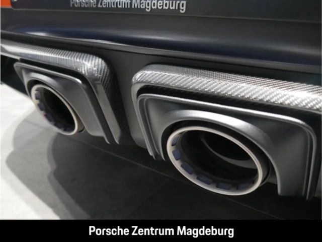 Porsche 992 Carrera Coupé GTS