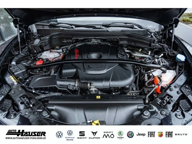 Alfa Romeo Stelvio AT8 Q4 Veloce