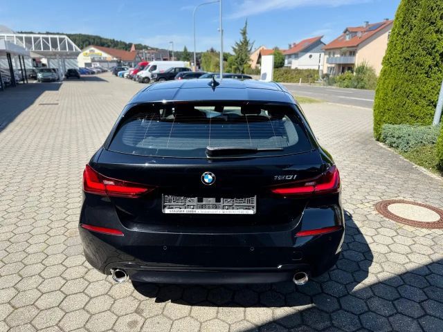 BMW 120 120i Sedan Sport Line