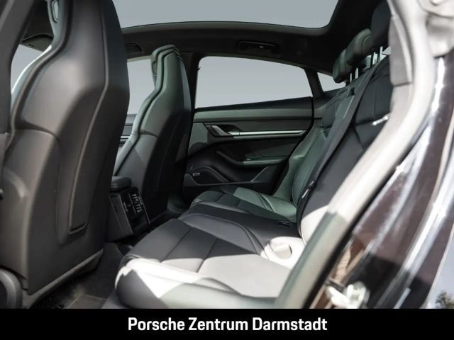 Porsche Taycan BOSE Luftfederung Panorama InnoDrive LED