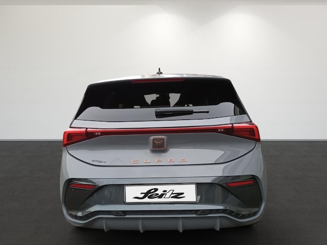 Cupra Born Navi. Rückfahrkamera. Einparkhilfe