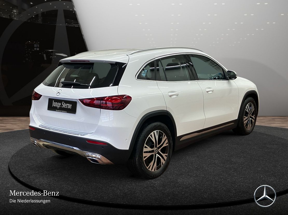 Mercedes-Benz GLA 180 Progressive