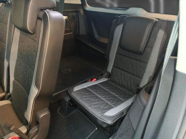 Volkswagen Touran 1.5 TSI DSG