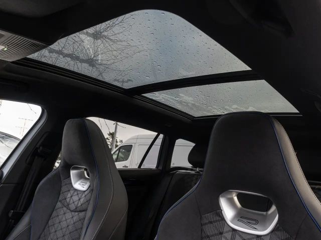 Volkswagen Passat 2.0 TDI 4Motion DSG R-Line