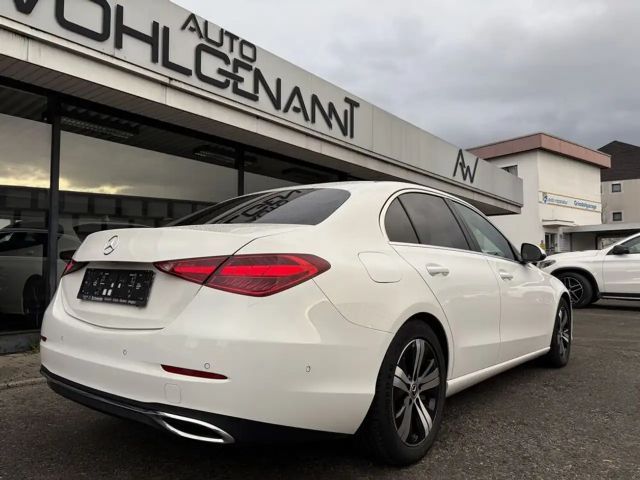 Mercedes-Benz C 220 4MATIC C 220 d Sedan