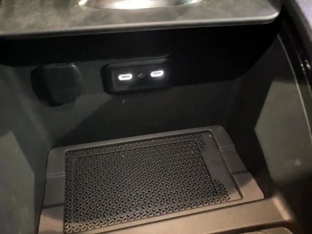 Mercedes-Benz V 300 4MATIC AMG Line V 300 d