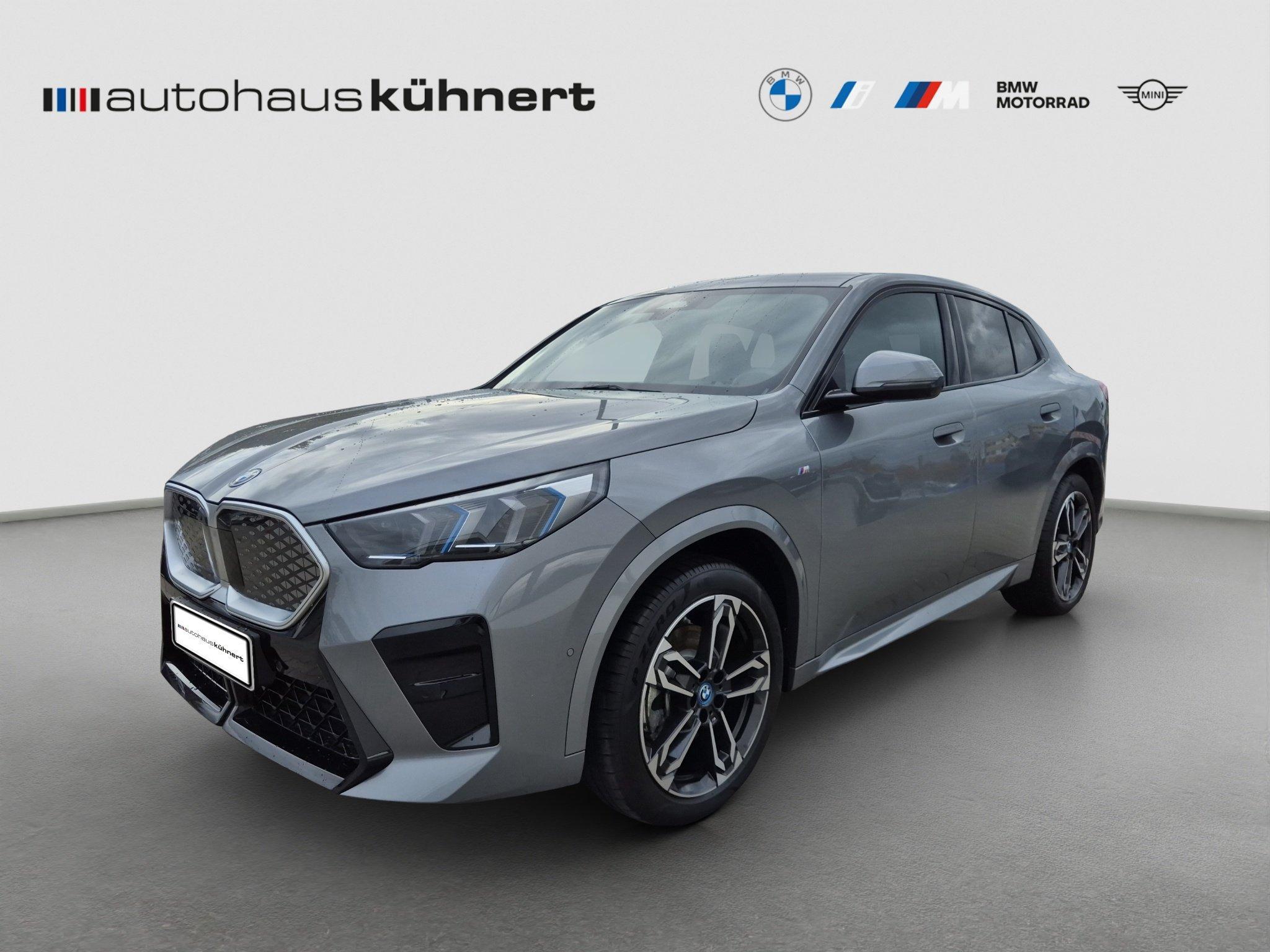 BMW iX2 xDrive30