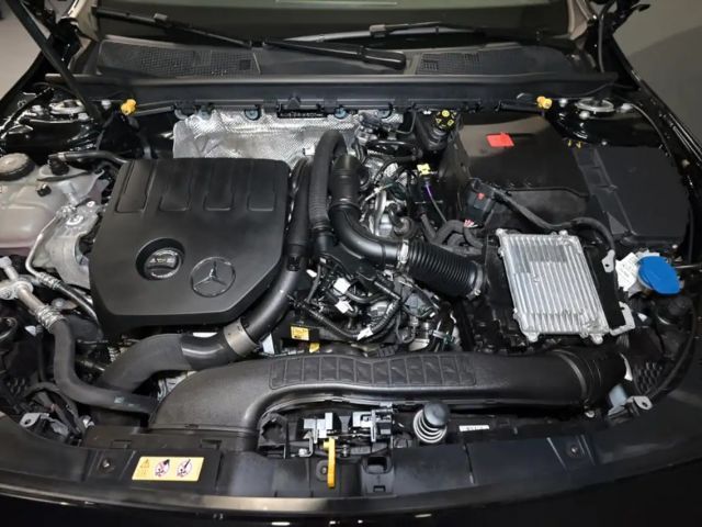 Mercedes-Benz CLA 200 AMG Line Coupé