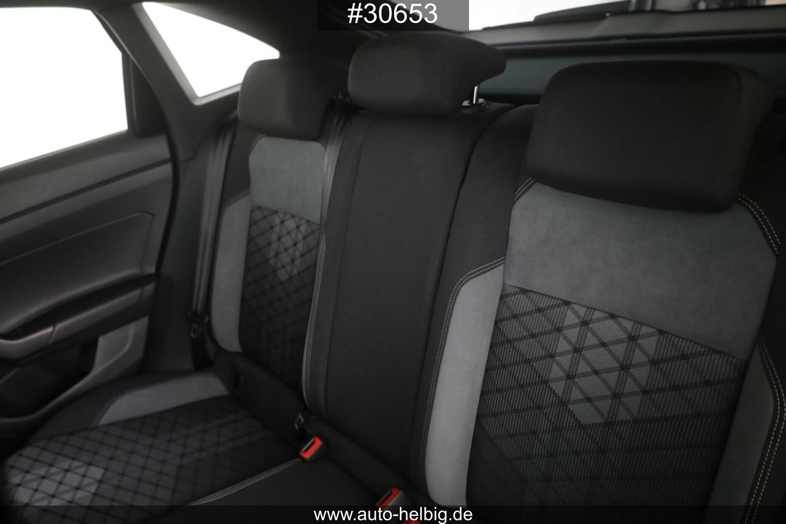 Volkswagen Taigo 1.0 TSI R-Line