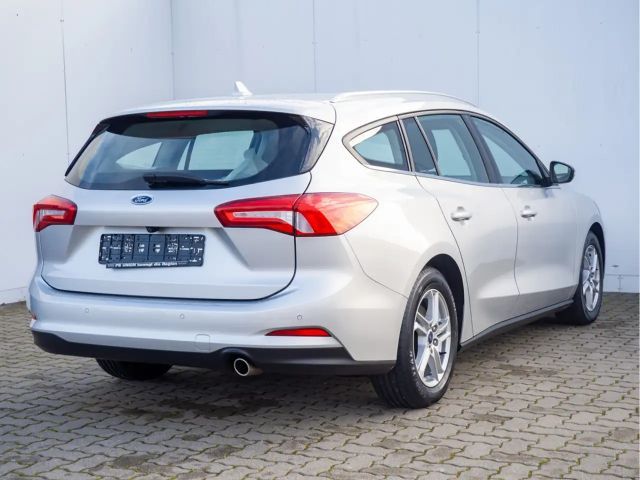 Ford Focus C & C 1.0L 125PS PDC KAMERA NAVI LED