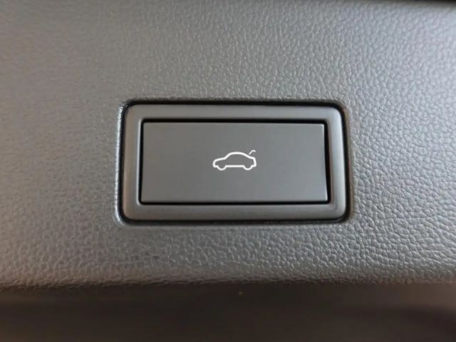 Volkswagen Golf DSG R-Line Variant