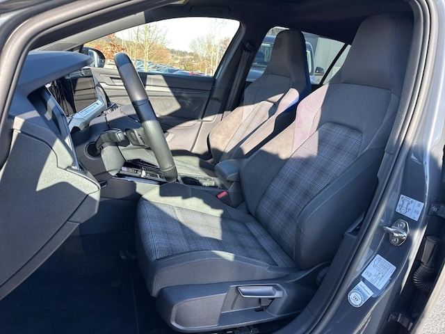 Volkswagen Golf Standheizung/ Pano/CarPlay/Kamera