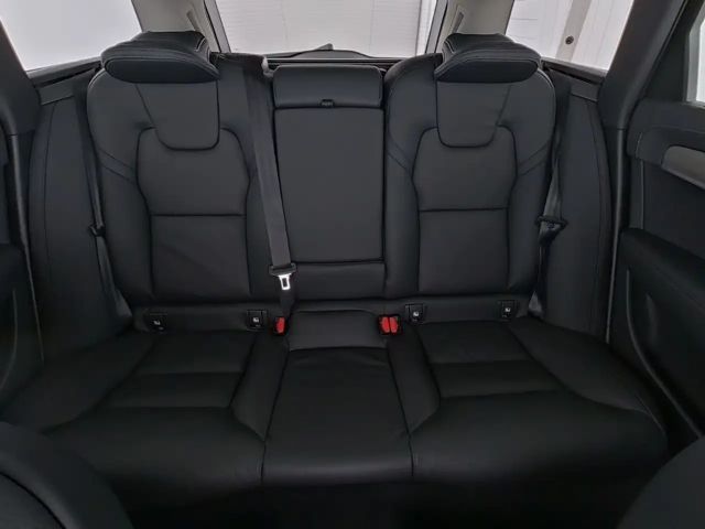 Volvo V90 AWD Dark Plus Recharge