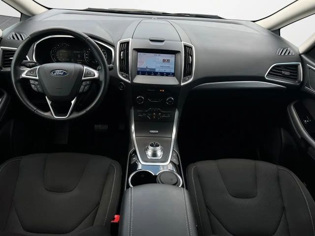 Ford S-Max Titanium