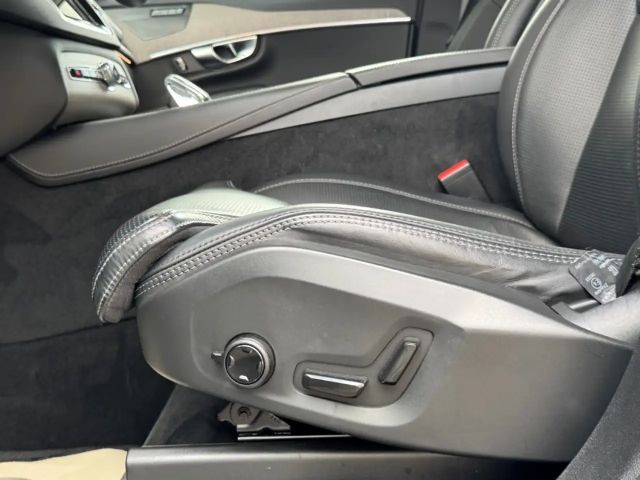 Volvo XC90 Dark T8