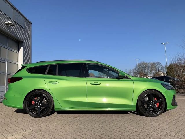 Ford Focus ST Line Wagon