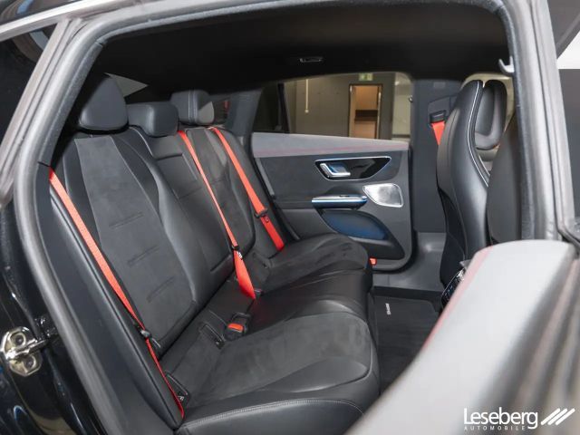 Mercedes-Benz EQE 43 4MATIC AMG Line Sedan