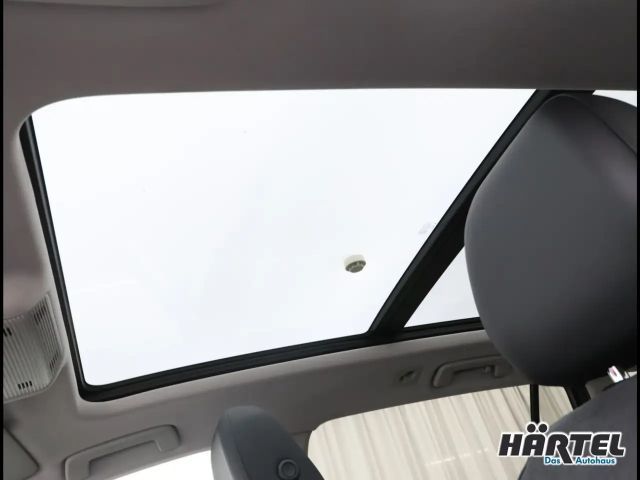 Volkswagen Golf 1.5 eTSI DSG Style Variant