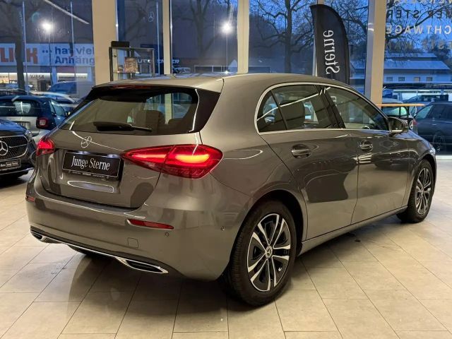 Mercedes-Benz A 200 Progressive